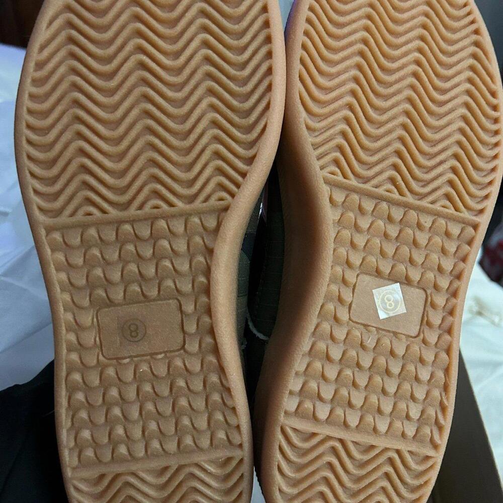 Desert Rose Camo Kicks - size 8 - NWT in box by Krush Kandy - Picture 7 of 9